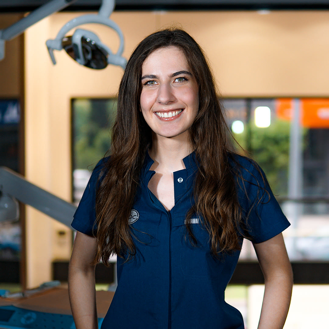 Dr. Ayşe Önal